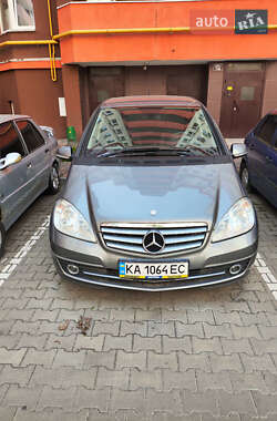 Хэтчбек Mercedes-Benz A-Class 2011 в Фастове