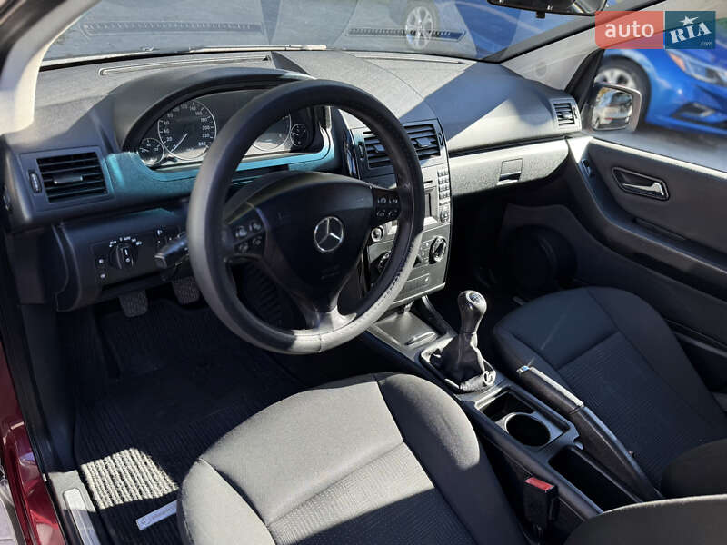 Хетчбек Mercedes-Benz A-Class 2009 в Одесі фото 37 Хетчбек Mercedes-Benz A-Class 2009 в Одесі