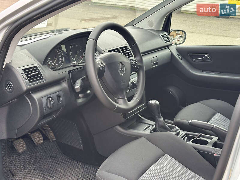 Хетчбек Mercedes-Benz A-Class 2005 в Черкасах фото 13 Хетчбек Mercedes-Benz A-Class 2005 в Черкасах