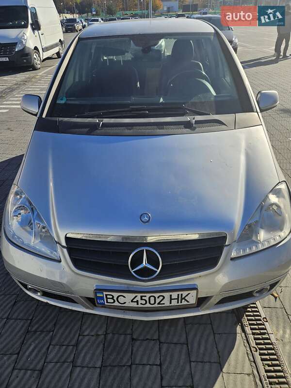 Хэтчбек Mercedes-Benz A-Class 2010 в Львове фото 6 Хэтчбек Mercedes-Benz A-Class 2010 в Львове