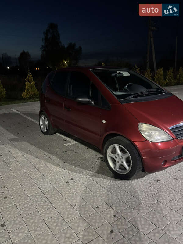 Хэтчбек Mercedes-Benz A-Class 2000 в Мостиске