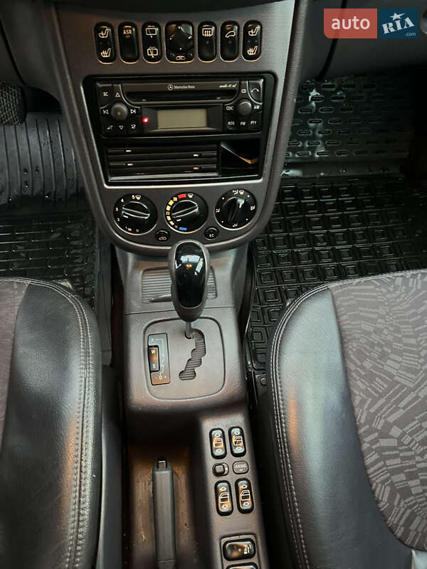 Хетчбек Mercedes-Benz A-Class 2001 в Житомирі фото 17 Хетчбек Mercedes-Benz A-Class 2001 в Житомирі
