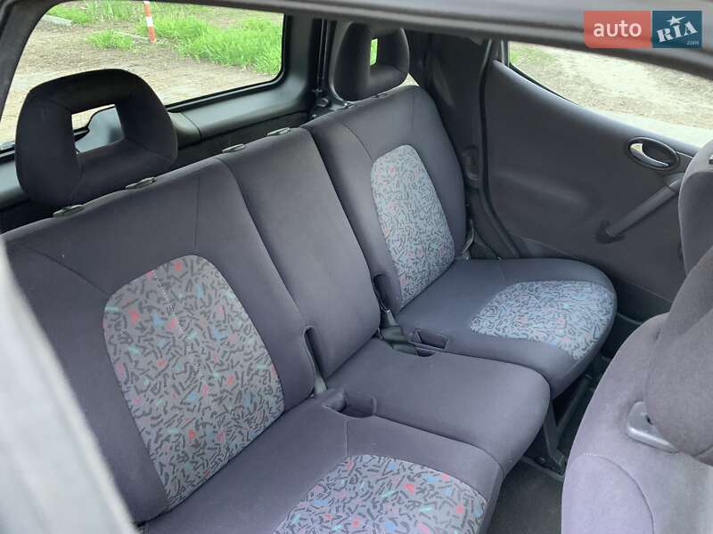 Хетчбек Mercedes-Benz A-Class 2000 в Запоріжжі фото 15 Хетчбек Mercedes-Benz A-Class 2000 в Запоріжжі