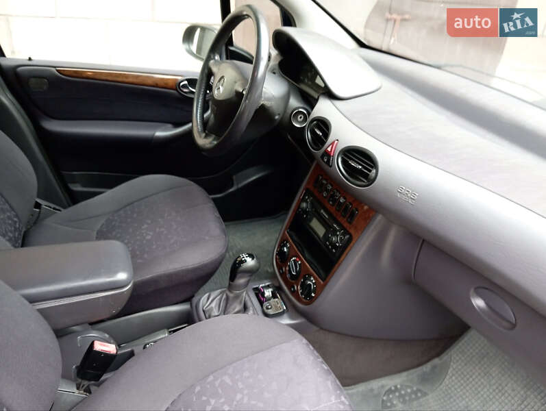 Хэтчбек Mercedes-Benz A-Class 2001 в Волочиске фото 13 Хэтчбек Mercedes-Benz A-Class 2001 в Волочиске