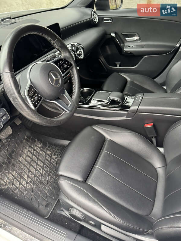 Хетчбек Mercedes-Benz A-Class 2018 в Дніпрі