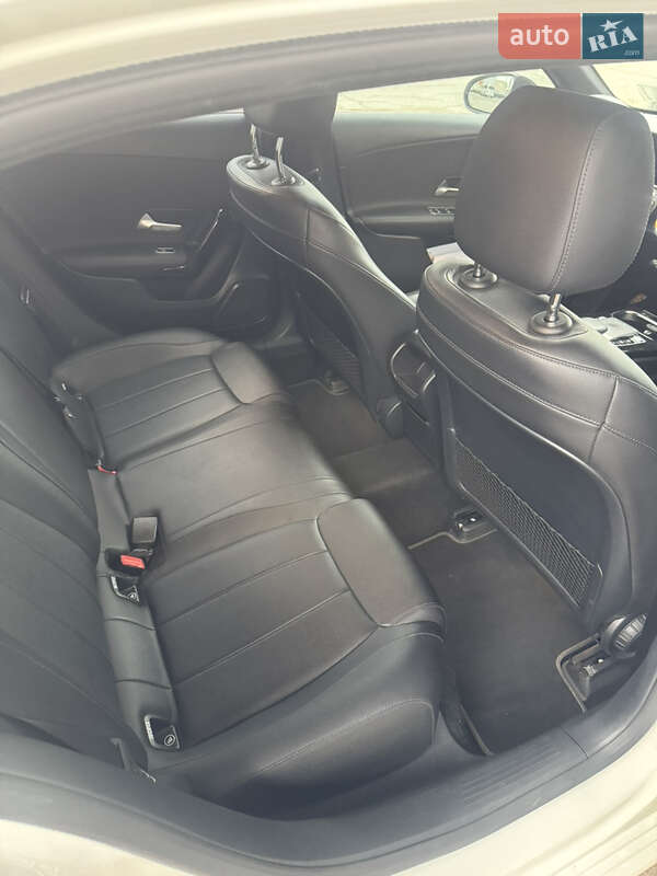 Хетчбек Mercedes-Benz A-Class 2018 в Дніпрі