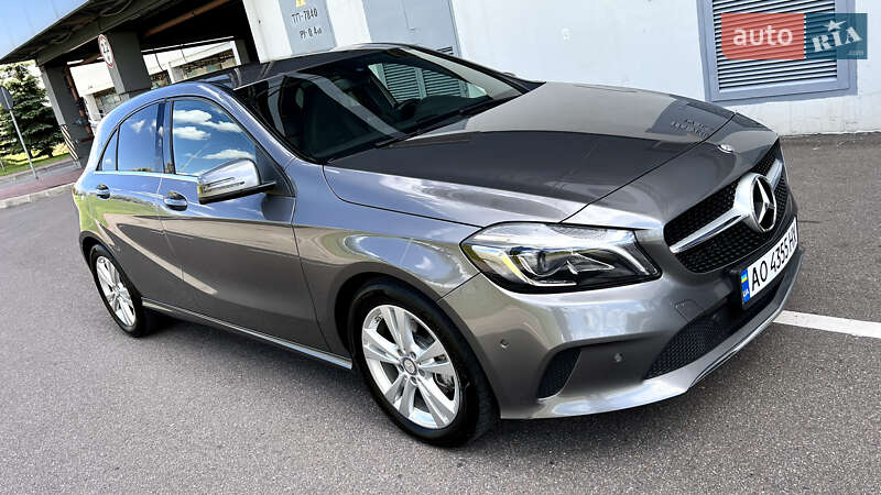 Хетчбек Mercedes-Benz A-Class 2017 в Звягелі