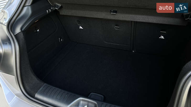 Хетчбек Mercedes-Benz A-Class 2017 в Звягелі