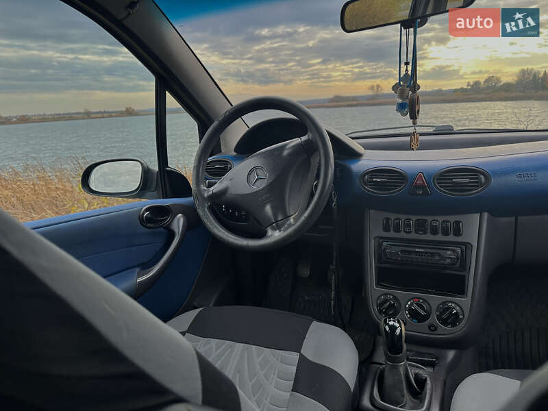 Хетчбек Mercedes-Benz A-Class 2002 в Дубні