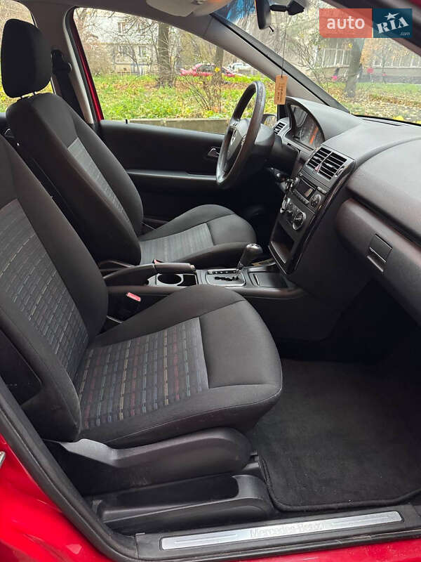 Хетчбек Mercedes-Benz A-Class 2005 в Києві фото 5 Хетчбек Mercedes-Benz A-Class 2005 в Києві