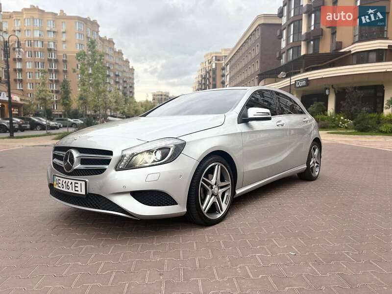 Хетчбек Mercedes-Benz A-Class 2012 в Києві фото 14 Хетчбек Mercedes-Benz A-Class 2012 в Києві