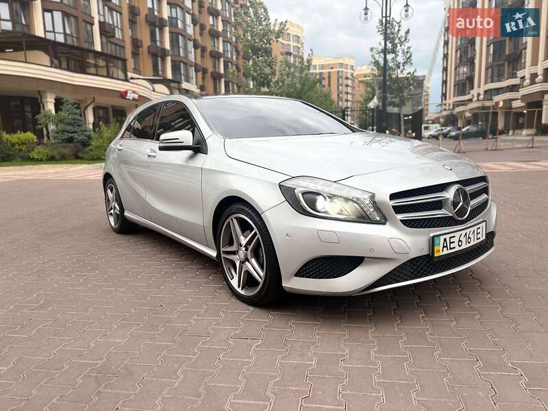 Хетчбек Mercedes-Benz A-Class 2012 в Києві фото 27 Хетчбек Mercedes-Benz A-Class 2012 в Києві
