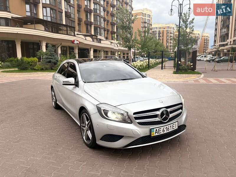 Хетчбек Mercedes-Benz A-Class 2012 в Києві фото 30 Хетчбек Mercedes-Benz A-Class 2012 в Києві