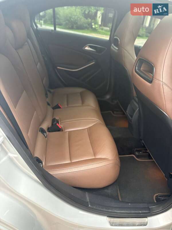 Хетчбек Mercedes-Benz A-Class 2012 в Києві фото 45 Хетчбек Mercedes-Benz A-Class 2012 в Києві