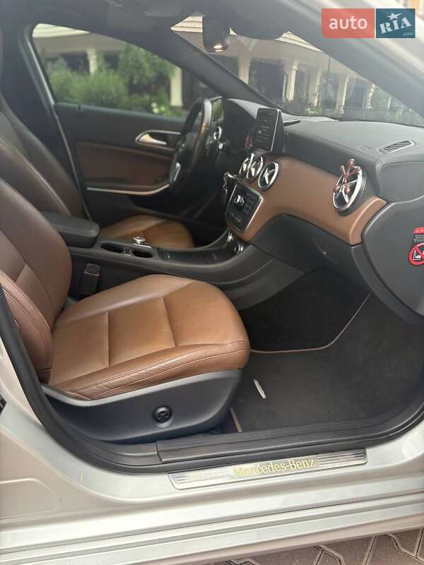 Хетчбек Mercedes-Benz A-Class 2012 в Києві фото 47 Хетчбек Mercedes-Benz A-Class 2012 в Києві