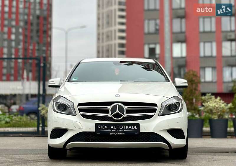 Хетчбек Mercedes-Benz A-Class 2012 в Києві фото 5 Хетчбек Mercedes-Benz A-Class 2012 в Києві