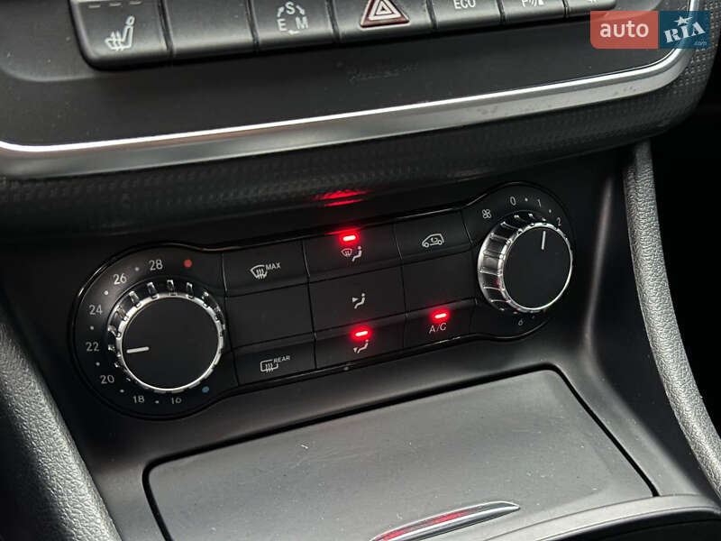 Хетчбек Mercedes-Benz A-Class 2012 в Києві фото 24 Хетчбек Mercedes-Benz A-Class 2012 в Києві