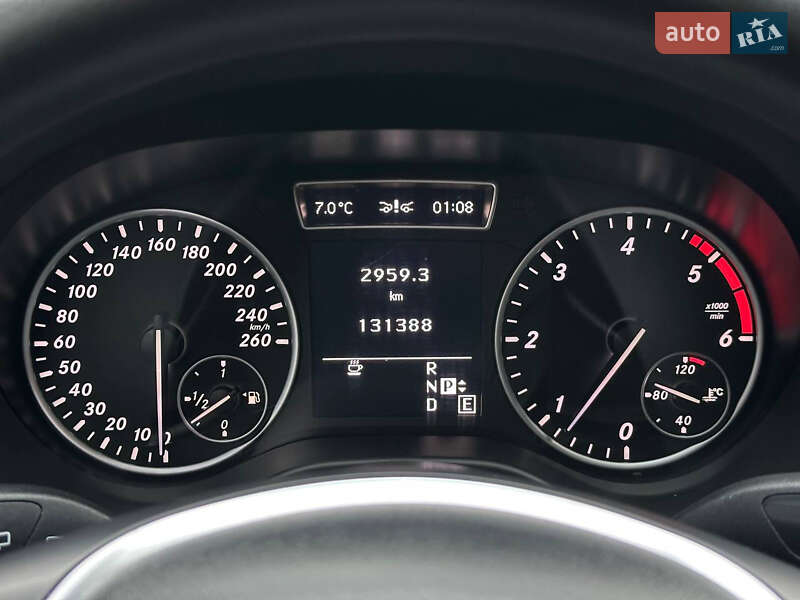 Хетчбек Mercedes-Benz A-Class 2012 в Києві фото 34 Хетчбек Mercedes-Benz A-Class 2012 в Києві