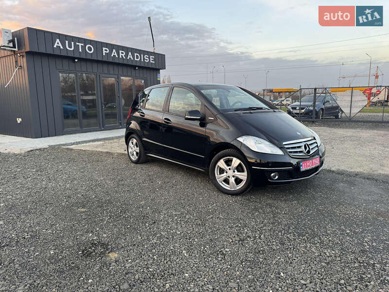 Mercedes-Benz A-Class 2011