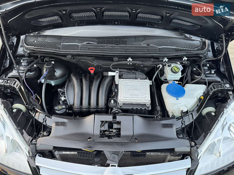 Хэтчбек Mercedes-Benz A-Class 2011 в Луцке фото 16 Хэтчбек Mercedes-Benz A-Class 2011 в Луцке