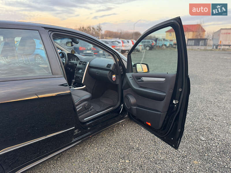 Хэтчбек Mercedes-Benz A-Class 2011 в Луцке фото 29 Хэтчбек Mercedes-Benz A-Class 2011 в Луцке