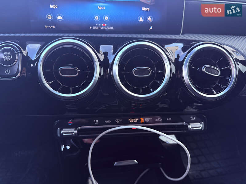 Хетчбек Mercedes-Benz A-Class 2019 в Львові