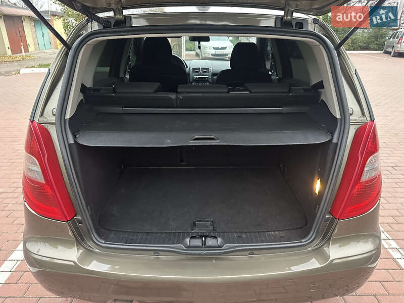 Хэтчбек Mercedes-Benz A-Class 2010 в Прилуках