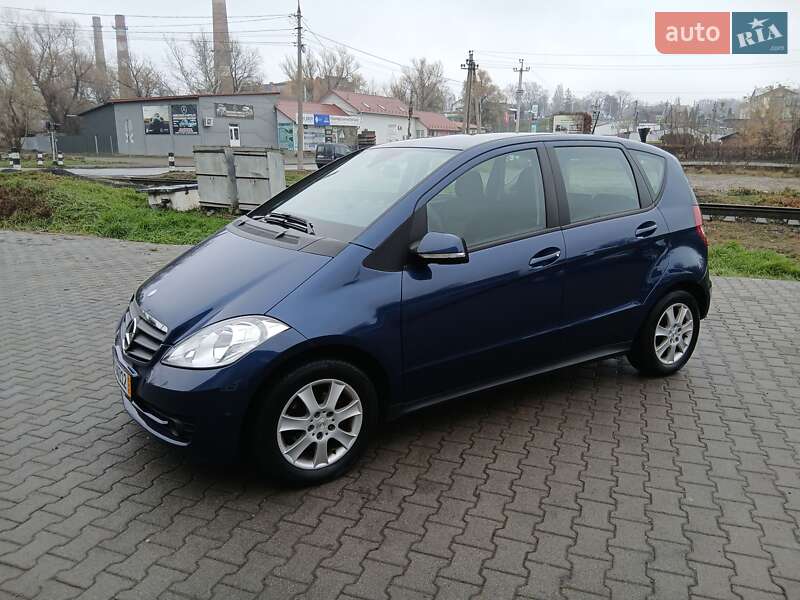 Хэтчбек Mercedes-Benz A-Class 2010 в Черновцах