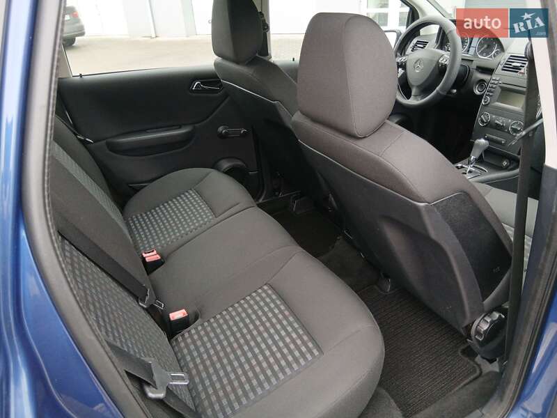 Хэтчбек Mercedes-Benz A-Class 2010 в Черновцах