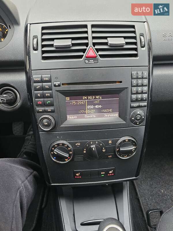 Хэтчбек Mercedes-Benz A-Class 2012 в Ровно фото 8 Хэтчбек Mercedes-Benz A-Class 2012 в Ровно