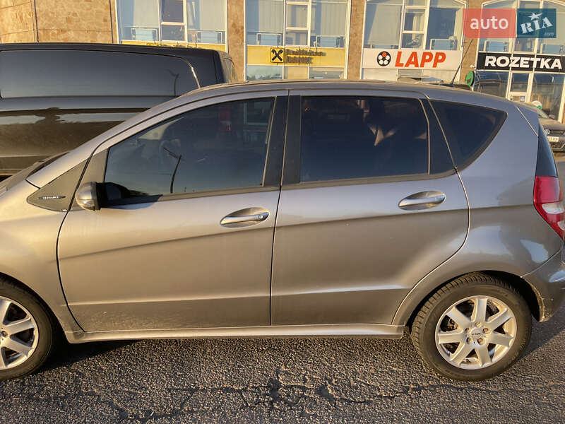 Хетчбек Mercedes-Benz A-Class 2008 в Києві фото 3 Хетчбек Mercedes-Benz A-Class 2008 в Києві