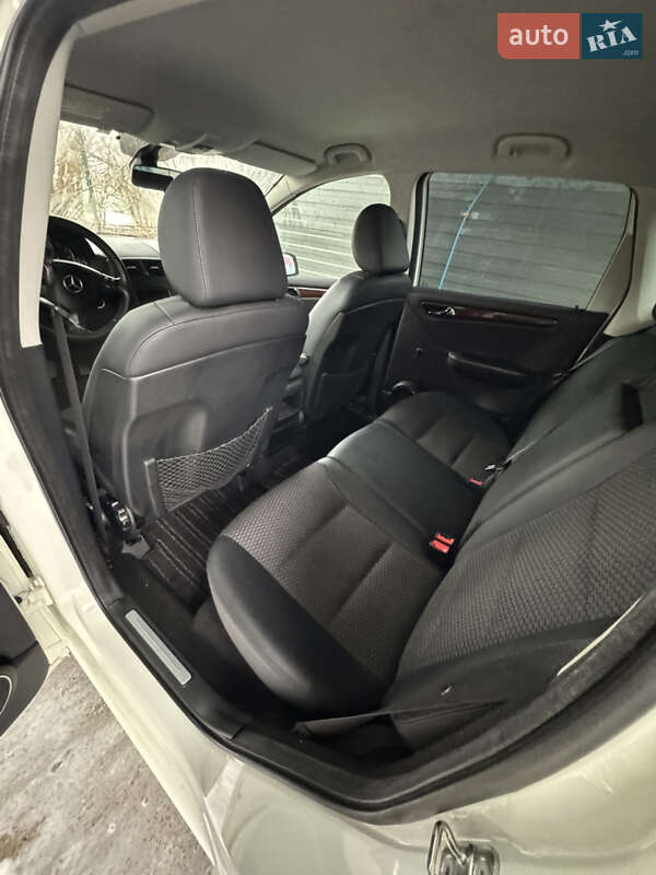 Хэтчбек Mercedes-Benz A-Class 2011 в Киеве