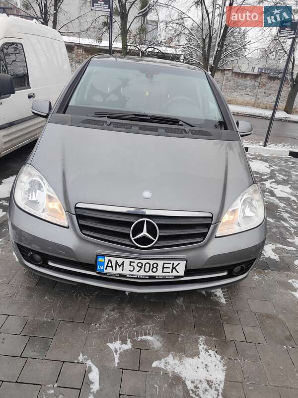 Хэтчбек Mercedes-Benz A-Class 2010 в Ровно