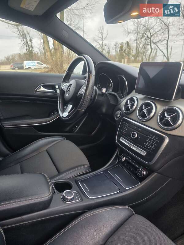 Хетчбек Mercedes-Benz A-Class 2015 в Києві фото 16 Хетчбек Mercedes-Benz A-Class 2015 в Києві