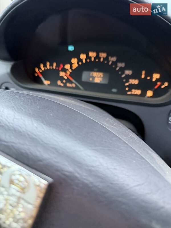 Хетчбек Mercedes-Benz A-Class 2002 в Гайвороні