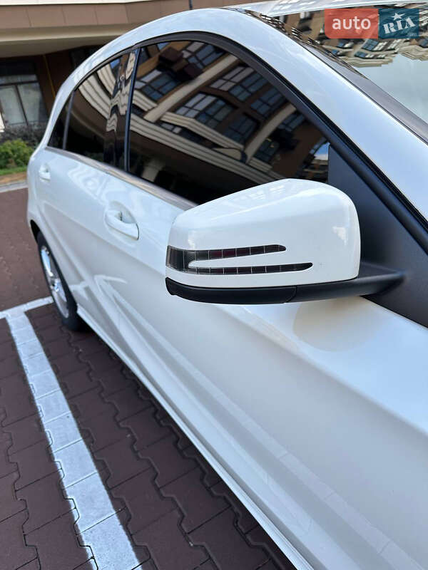 Хэтчбек Mercedes-Benz A-Class 2013 в Киеве фото 18 Хэтчбек Mercedes-Benz A-Class 2013 в Киеве