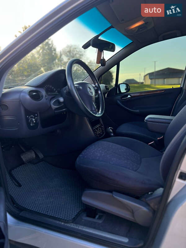 Хэтчбек Mercedes-Benz A-Class 2002 в Самборе фото 11 Хэтчбек Mercedes-Benz A-Class 2002 в Самборе