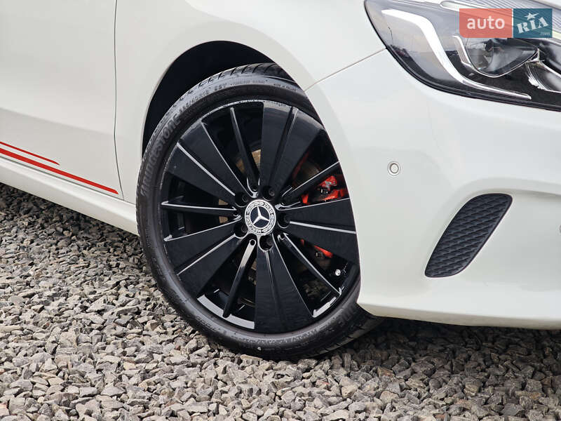Хетчбек Mercedes-Benz A-Class 2016 в Луцьку