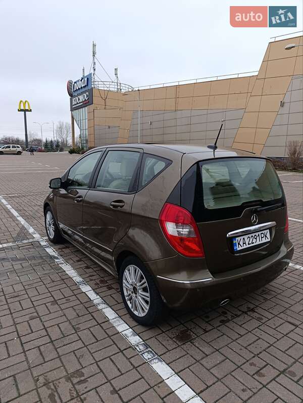 Хетчбек Mercedes-Benz A-Class 2009 в Києві фото 5 Хетчбек Mercedes-Benz A-Class 2009 в Києві