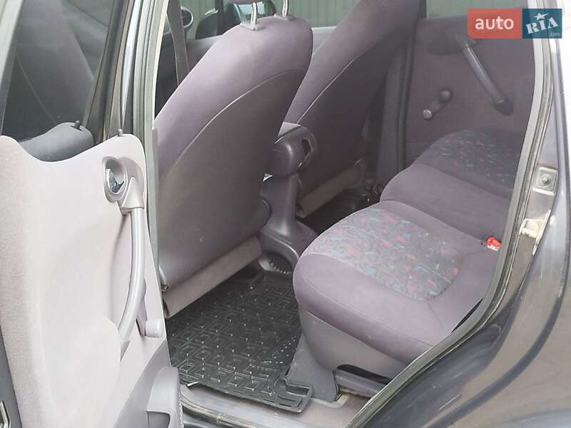 Хетчбек Mercedes-Benz A-Class 2000 в Чернівцях фото 10 Хетчбек Mercedes-Benz A-Class 2000 в Чернівцях