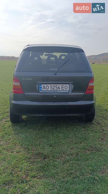 Хэтчбек Mercedes-Benz A-Class 1998 в Ужгороде фото 7 Хэтчбек Mercedes-Benz A-Class 1998 в Ужгороде