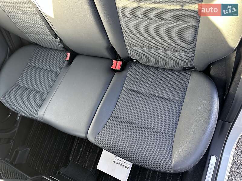 Хетчбек Mercedes-Benz A-Class 2010 в Києві фото 19 Хетчбек Mercedes-Benz A-Class 2010 в Києві