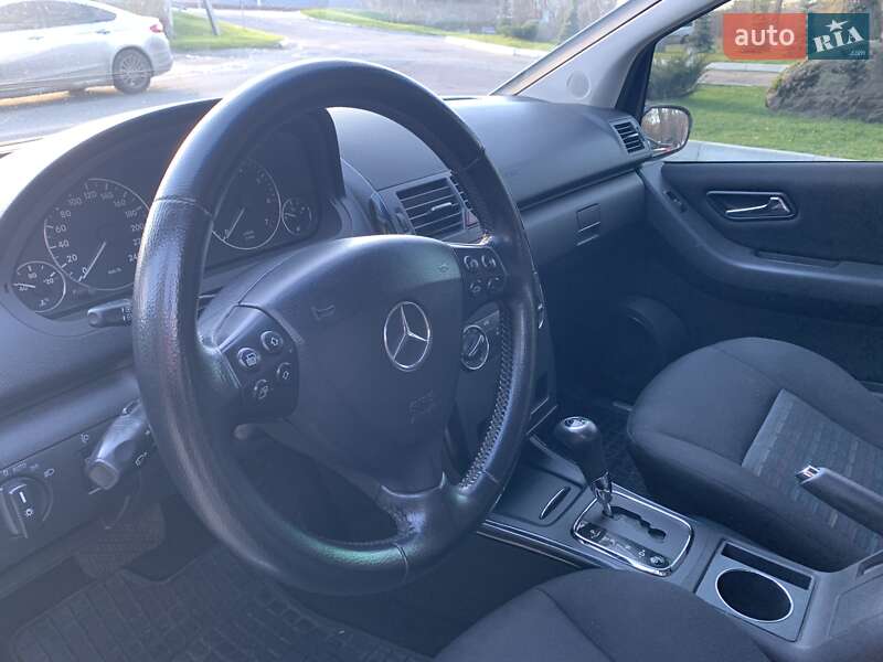Хетчбек Mercedes-Benz A-Class 2005 в Києві фото 11 Хетчбек Mercedes-Benz A-Class 2005 в Києві