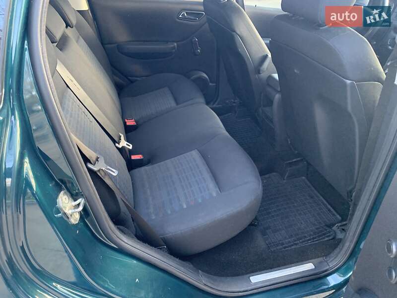 Хетчбек Mercedes-Benz A-Class 2005 в Києві фото 18 Хетчбек Mercedes-Benz A-Class 2005 в Києві