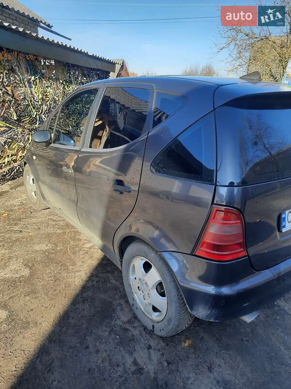 Хетчбек Mercedes-Benz A-Class 2000 в Ратному
