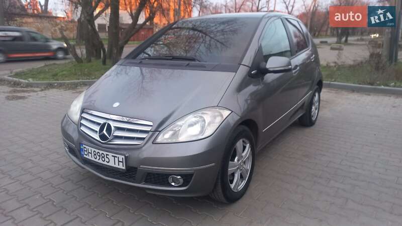 Хетчбек Mercedes-Benz A-Class 2008 в Одесі фото 10 Хетчбек Mercedes-Benz A-Class 2008 в Одесі