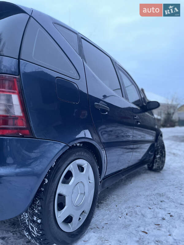 Хетчбек Mercedes-Benz A-Class 2000 в Оброшине