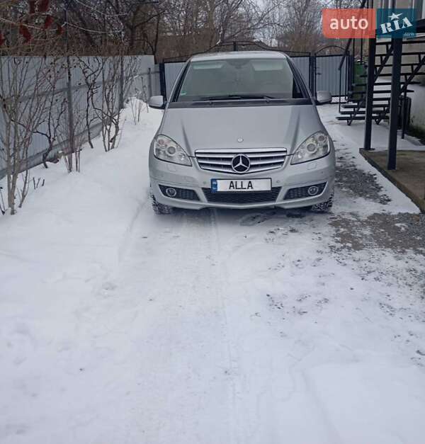 Mercedes-Benz A-Class 2010