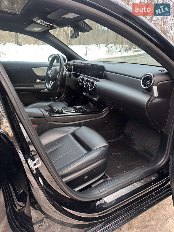 Седан Mercedes-Benz A-Class 2019 в Львове
