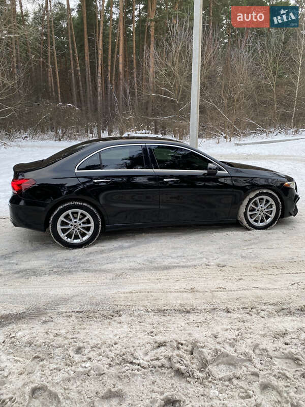 Седан Mercedes-Benz A-Class 2019 в Києві фото 14 Седан Mercedes-Benz A-Class 2019 в Києві